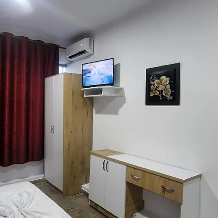 Kleo Hotel Rinas