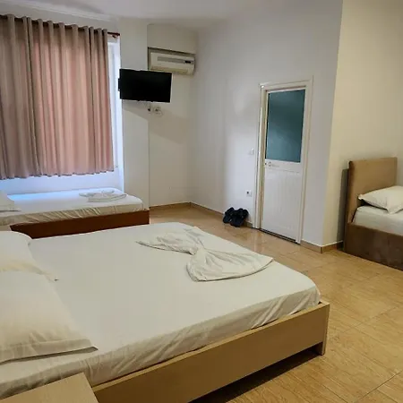 Hotel Kleo Rinas